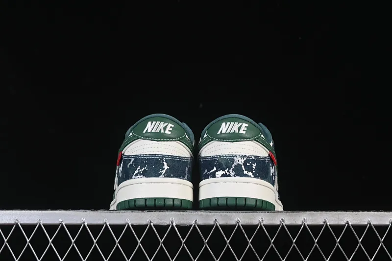 All categories Nk SB Dunk Series Nk SB Dunk Low High-end customized low-top sneakers Nike SB Dunk Low BAPE joint white army green Anniversary high-end customized low-top casual sneakers SC0601-465